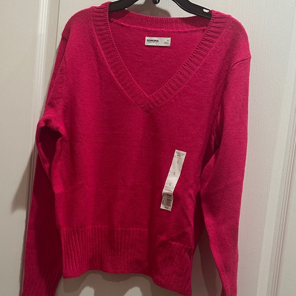 Sonoma Women's Bright Pink V-Neck Sweater